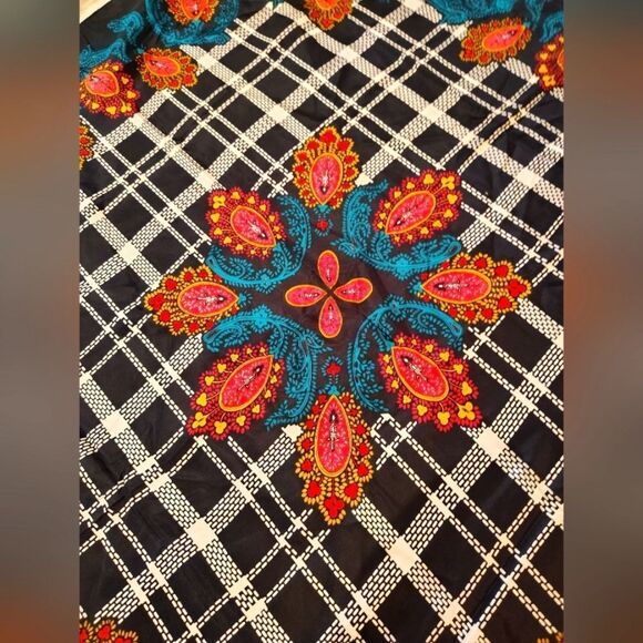 Diane Von Furstenberg XLarge Paisley & 💯 Silk Scarf Plaid Scarf NWT - Picture 14 of 16